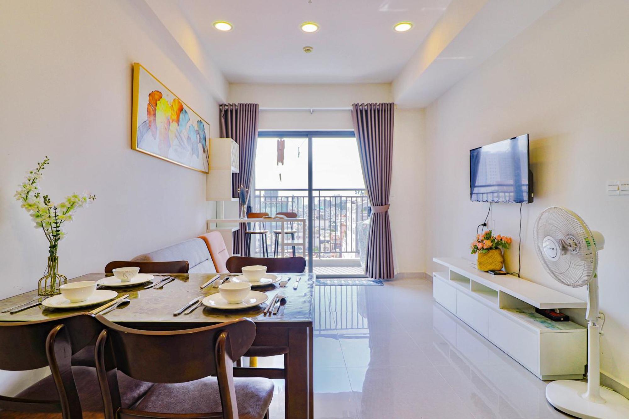 Soho - Saigon Central, 5-min-to-bui Vien Street